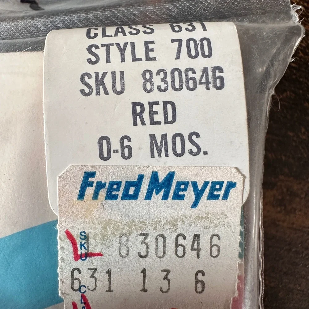 Vintage 80's Red Seamless Infants Tights 0-6 Months 100%‎ Nylon Retro USA Baby